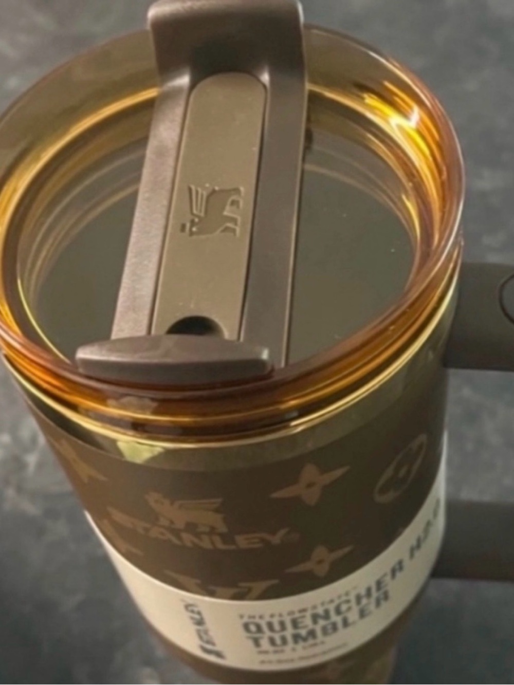 Stanley Chocolate Brown Gold 40 OZ Quencher Tumbler NEW IN BOX - Picture 3 of 5